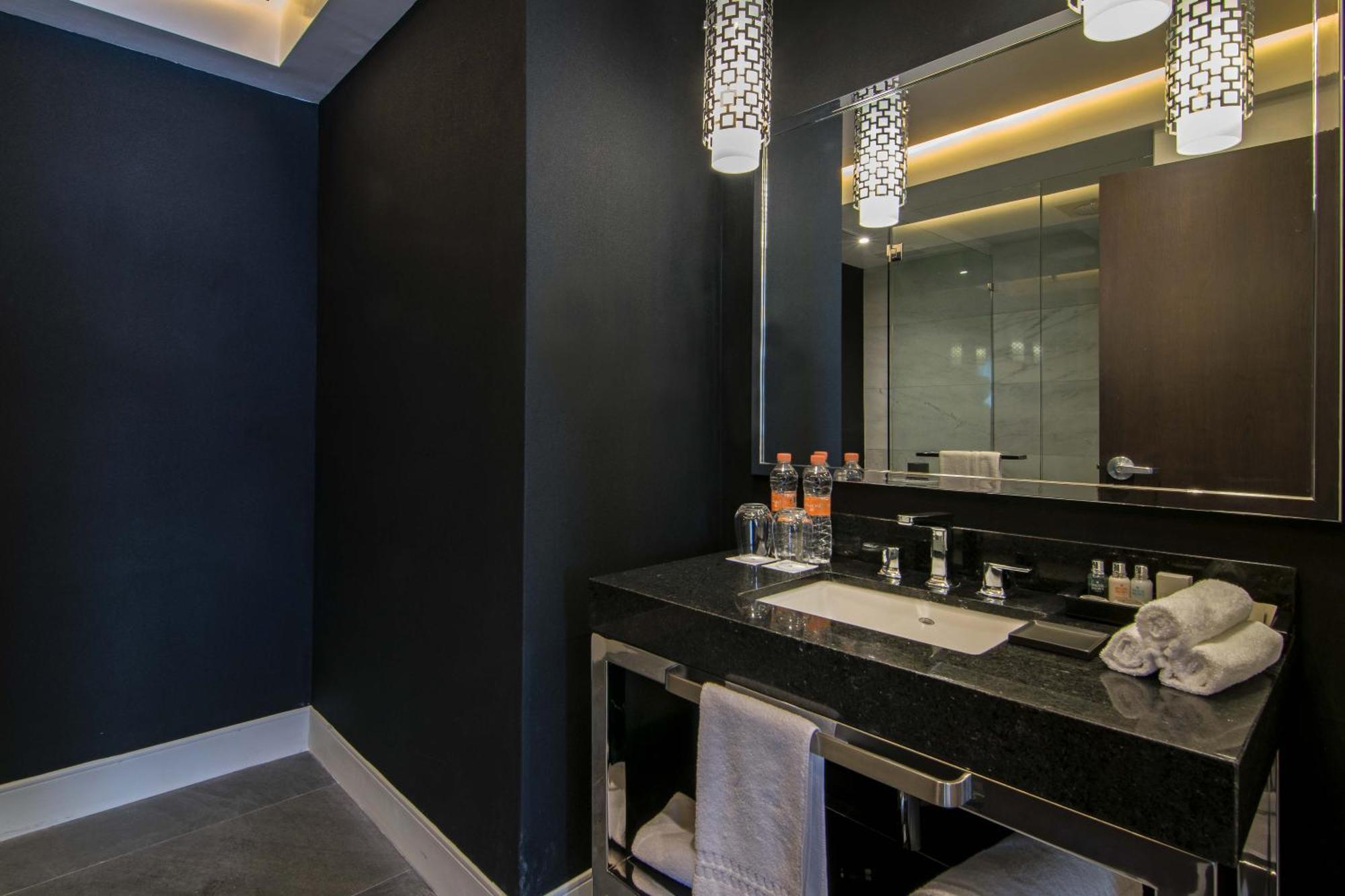 K Tower Boutique Hotel By Lucerna Тихуана Экстерьер фото