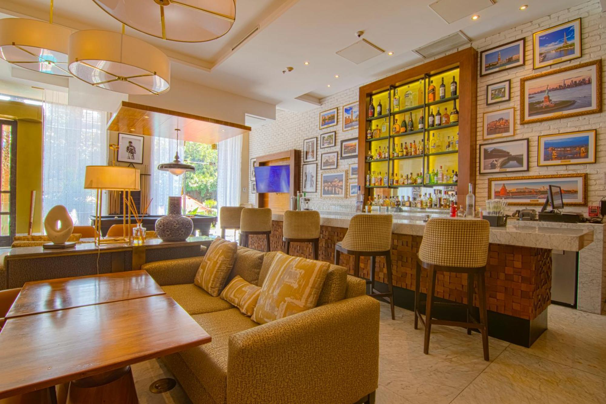 K Tower Boutique Hotel By Lucerna Тихуана Экстерьер фото